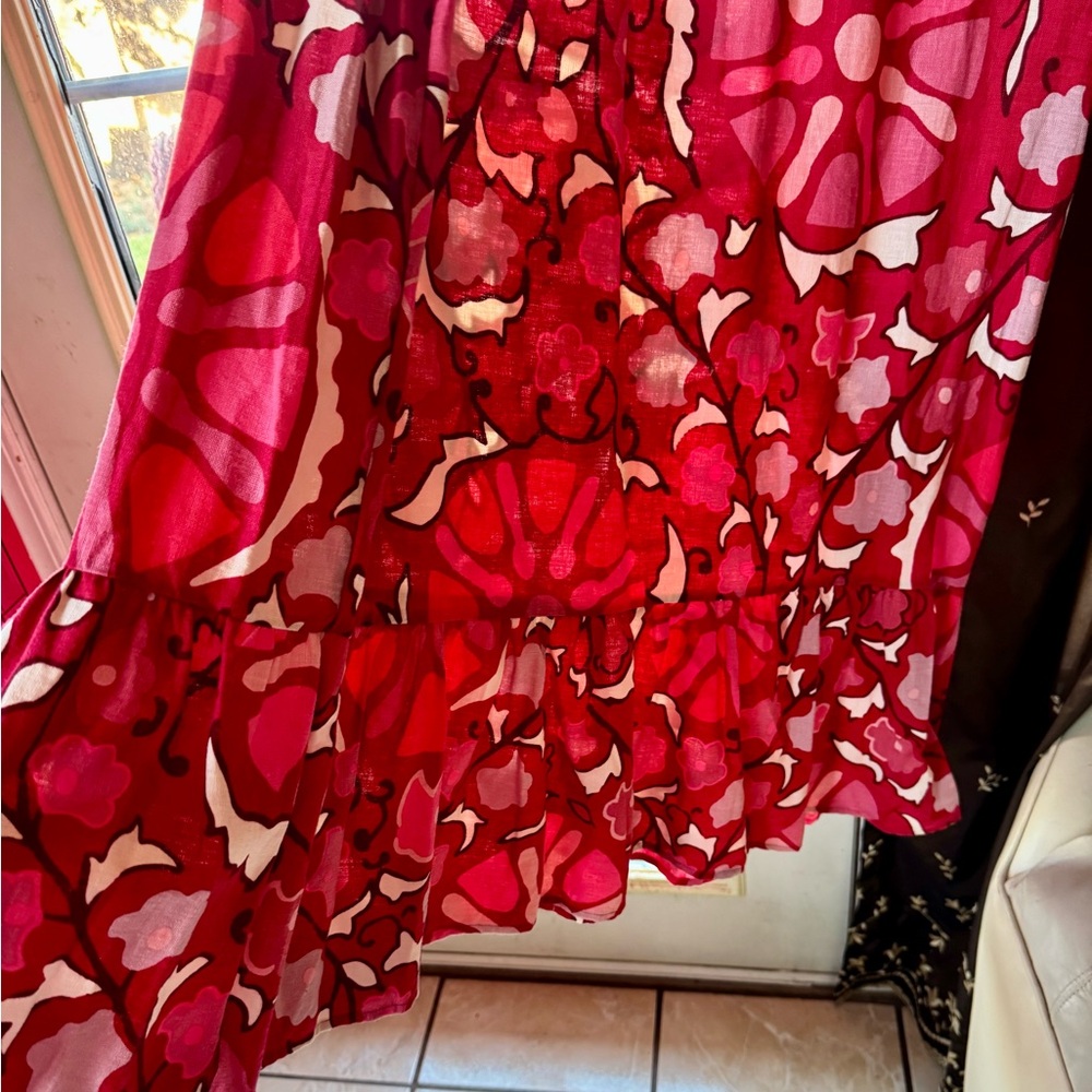 Elegant Floral Red and Pink Dress - Picture 4 of 7